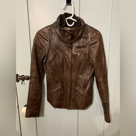 Danier leather jacket - Picture 1 of 6